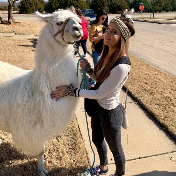 Meet your Posher, Krissy - Picture 5 of 6